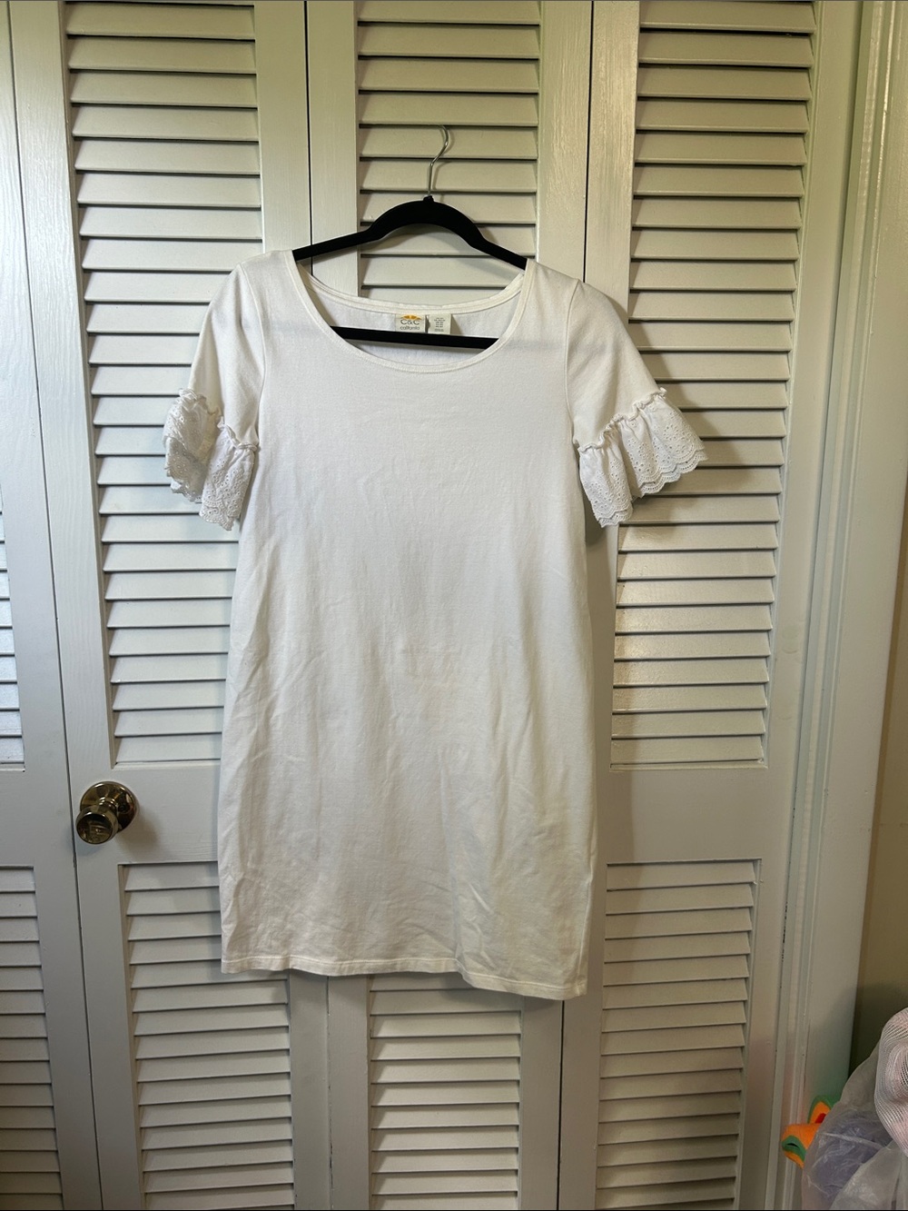 White Ruffle Sleeve Women’s dress